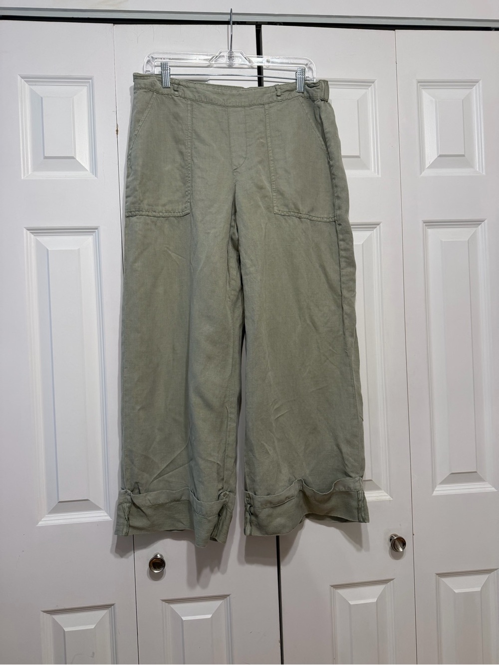 Calypso St. Barth Sage Green Linen
Blend Crop Pant Sz Large